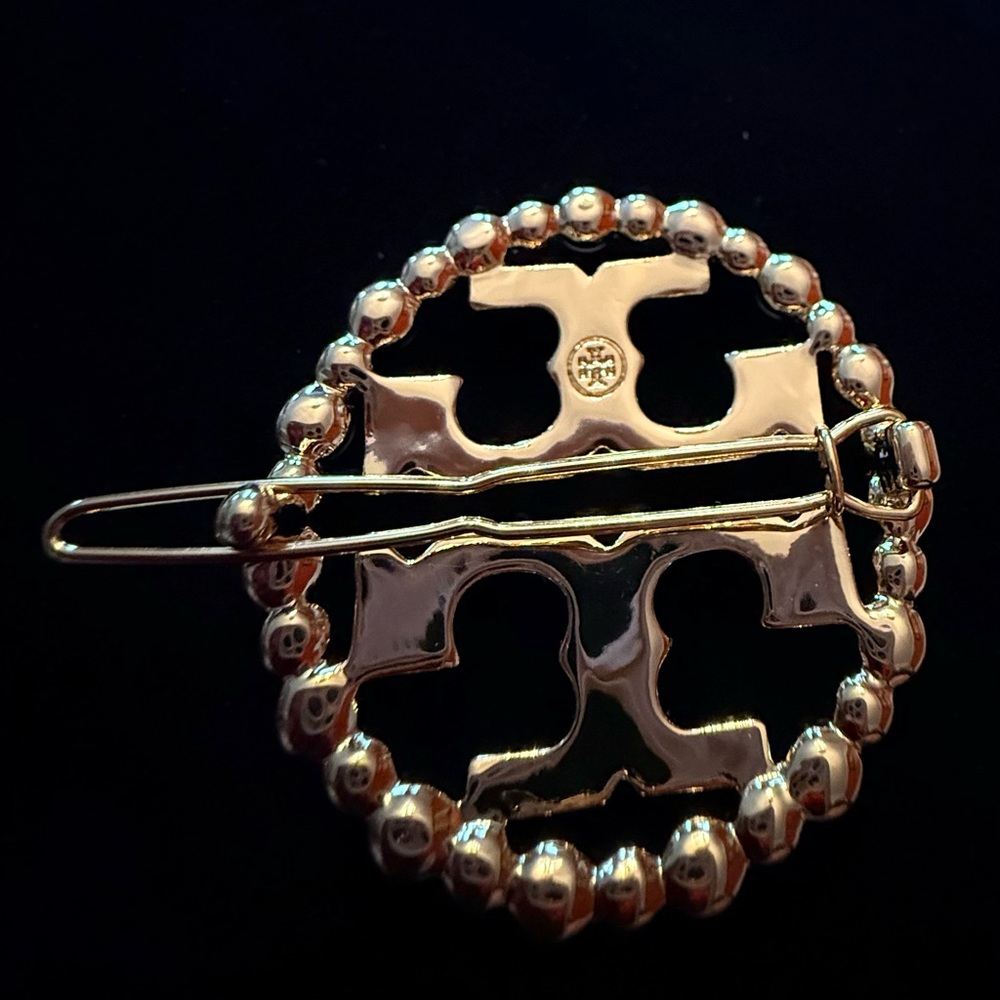 Tory Burch Double T pearl-embellished hair clip - Picture 2 of 5